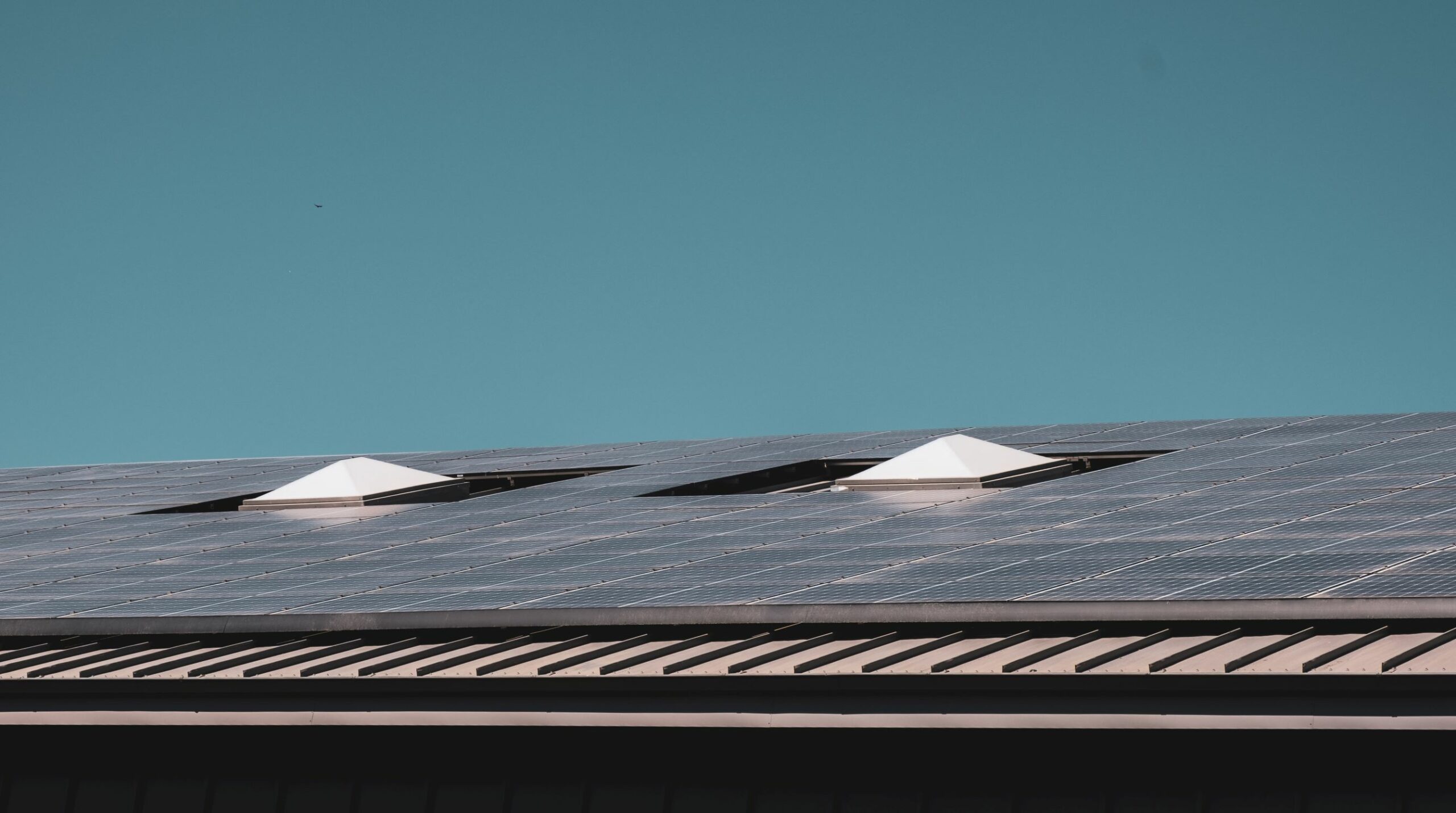 Zonnepanelen verzekeren: hoe doe je dat en wanneer is het nodig?